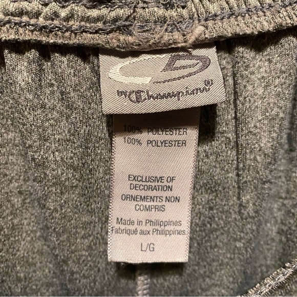 Champion Men’s Athletic Grey Elastic Waisted 2 Pocket Shorts.  Size M - Picture 4 of 4